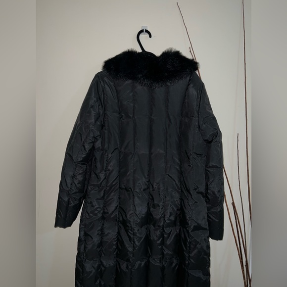 London Fog Large Jacket. - Picture 3 of 5